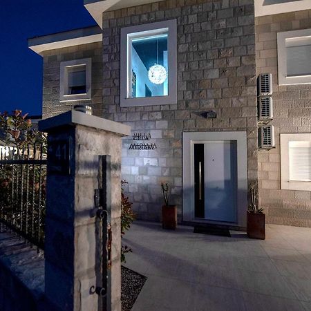 Luxury Villa Miriam With Private Pool And Jet Pool Near Dubrovnik Ivanica Eksteriør billede